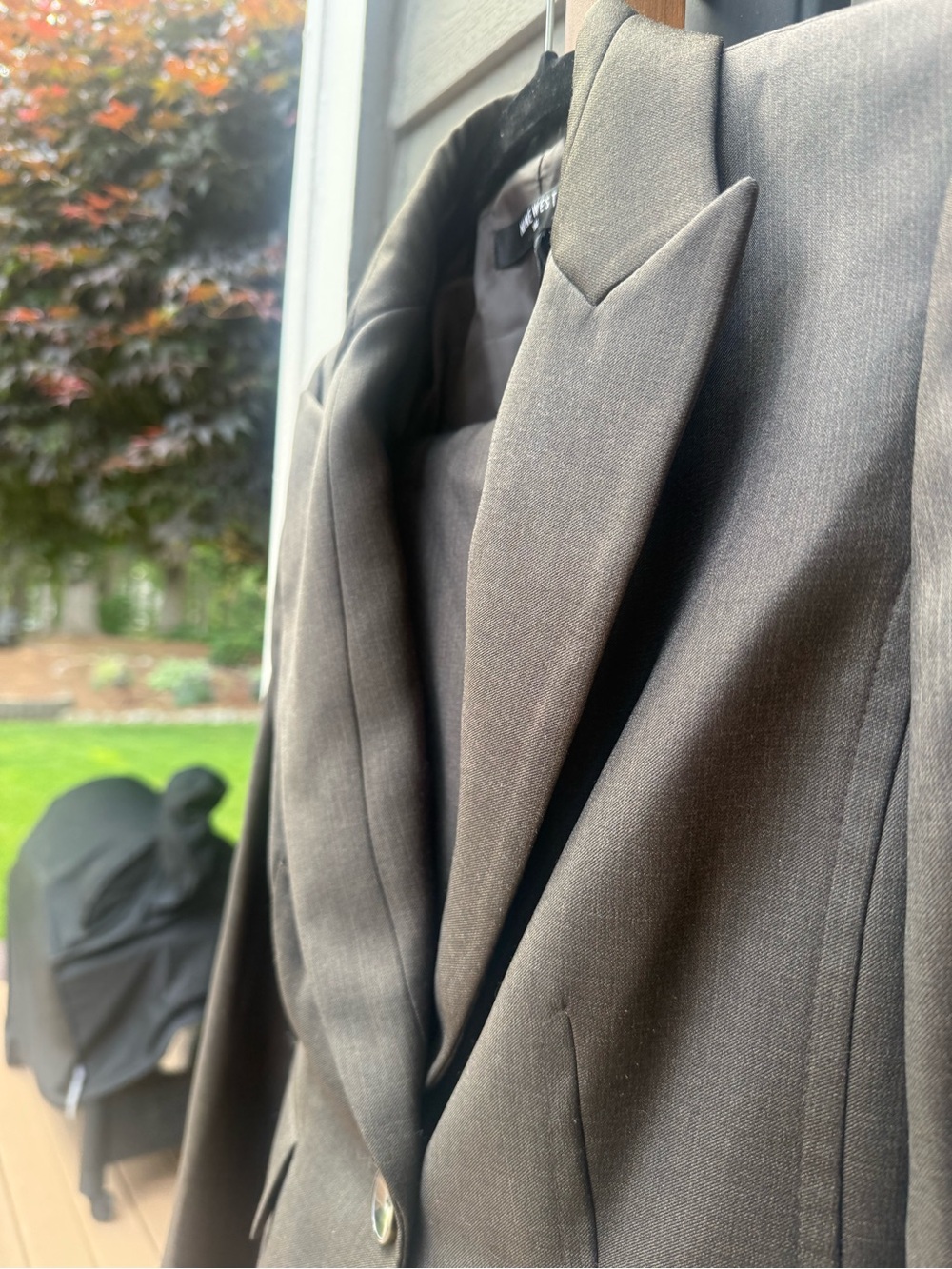 Nine West Brown Suit Jacket - Women's Size 4 Nice quality material.